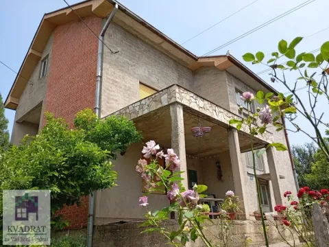 Prodaja, kuća, 200m², Zvečka, Obrenovac