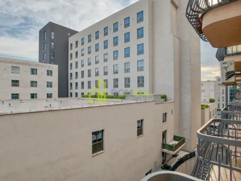 Izdavanje, dvosoban stan, 90m², Centar, Podgorica - image 7