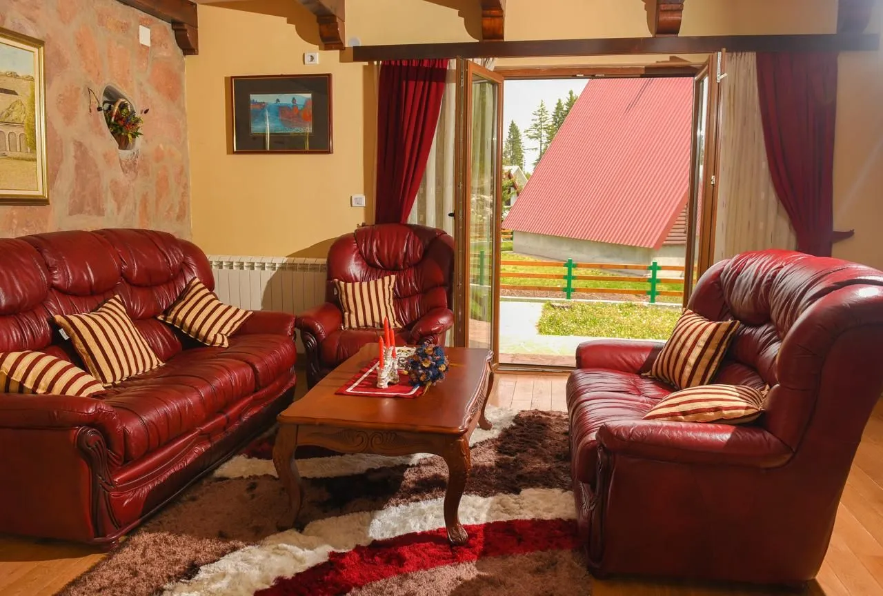 Prodaja, kuća, 200m², Žabljak, Crna Gora