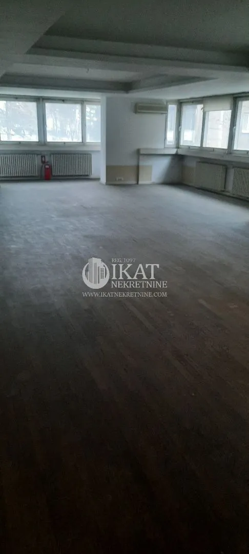 Sale, office space, 350m², Vračar Sve Podlokacije, Beograd