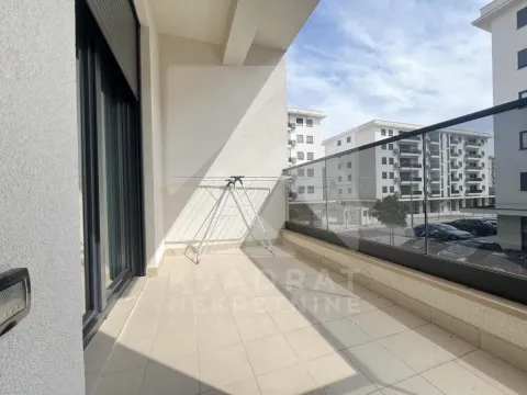 Izdavanje, jednosoban stan, 43m², New City, Podgorica - image 12