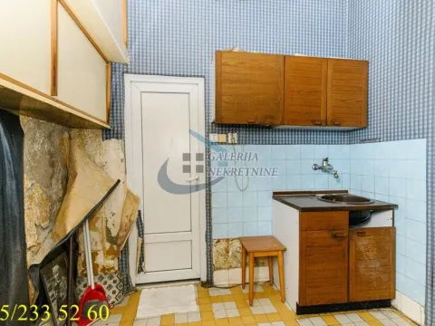 Sale, two bedroom apartment, 73m², Stari Grad, Beograd - image 13