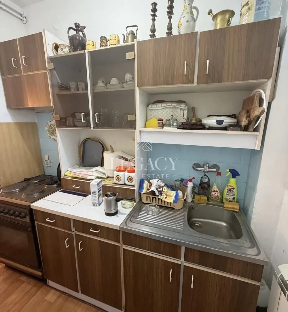 Izdavanje, trosoban stan, 65m², Palata Pravde, Beograd