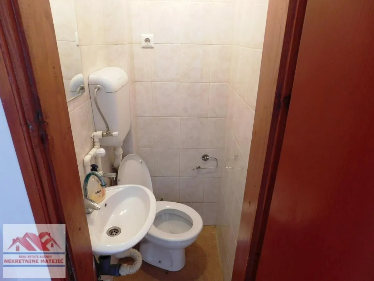 Rent, office space, 32m², Centar, Kragujevac
