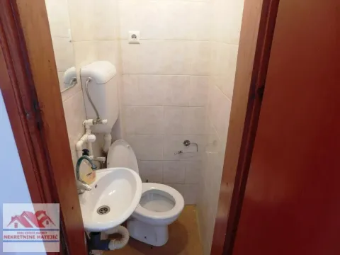 Rent, office space, 32m², Centar, Kragujevac - image 10