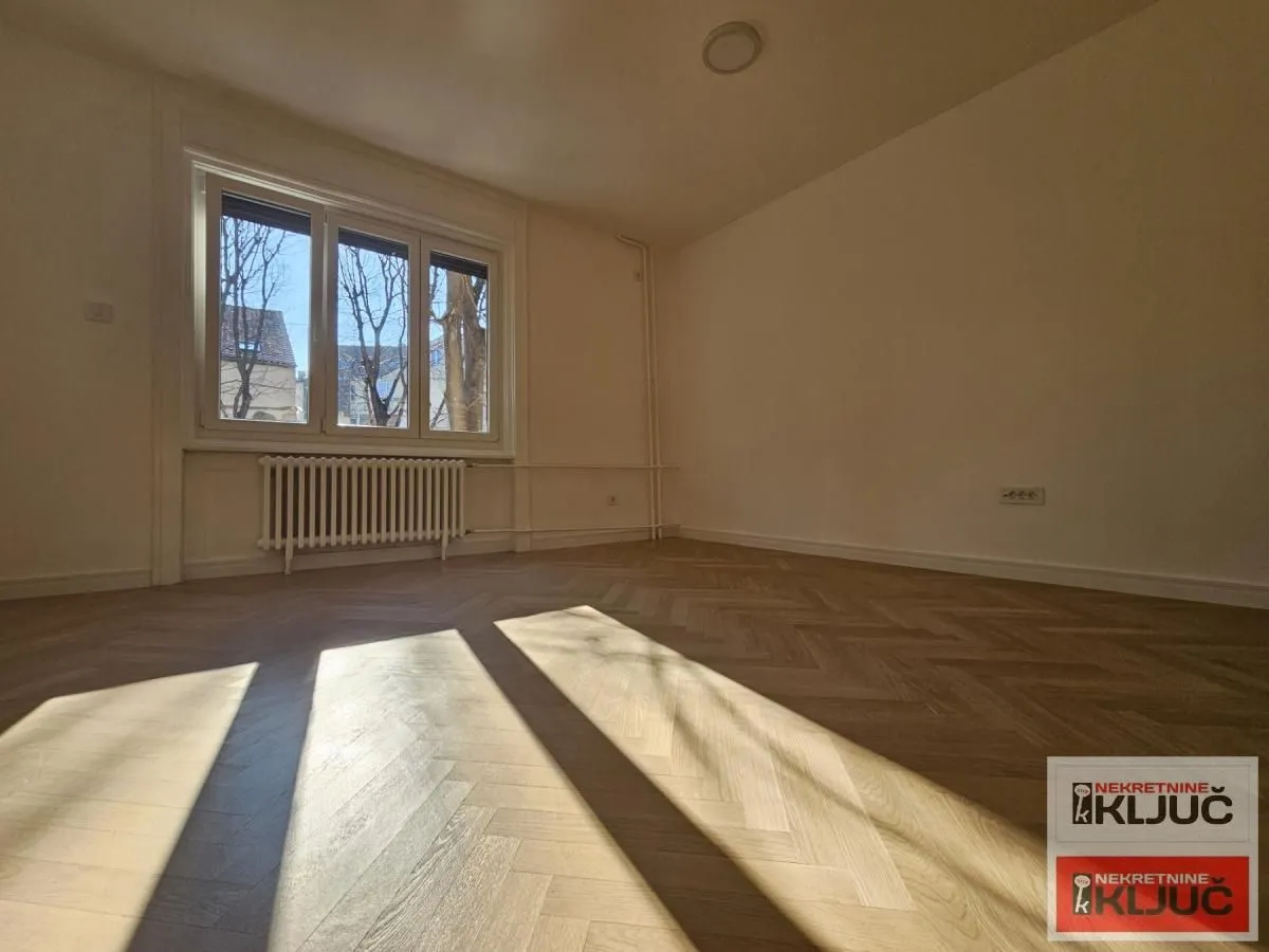 Prodaja, trosoban stan, 85m², Centar, Novi Sad