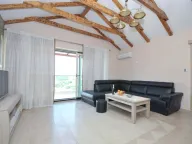 Prodaja, četvorosoban stan, 137m², Bečići, Budva - image 3