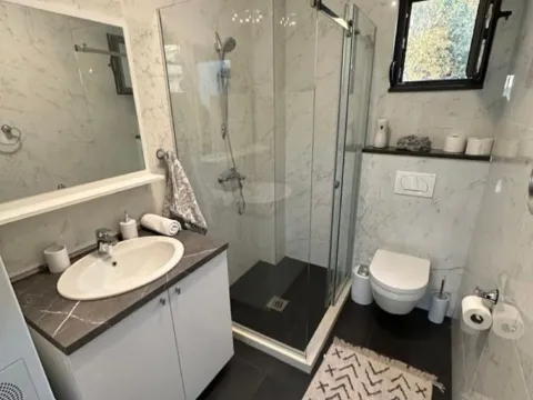 Rent, two bedroom apartment, 71m², Mažina, Tivat - image 9