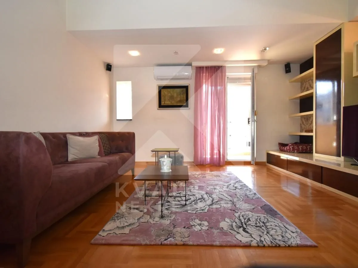 Prodaja, dvosoban stan, 92m², City Kvart, Podgorica
