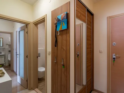 Sale, two bedroom apartment, 72m², City Kvart, Podgorica - image 7