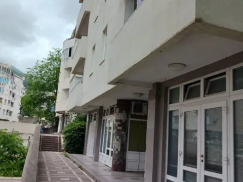 Sale, two bedroom apartment, 44m², Podkošljun, Budva