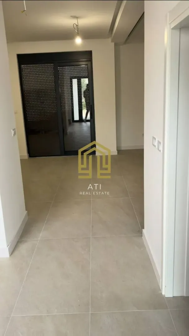 Prodaja, kuća, 225m², Centar, Bar