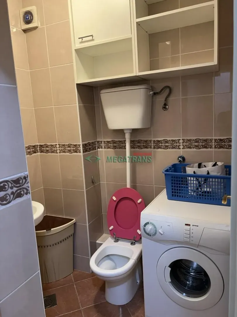 Izdavanje, trosoban stan, 78m², Bulevar Oslobodjenja, Novi Sad Sve Podlokacije
