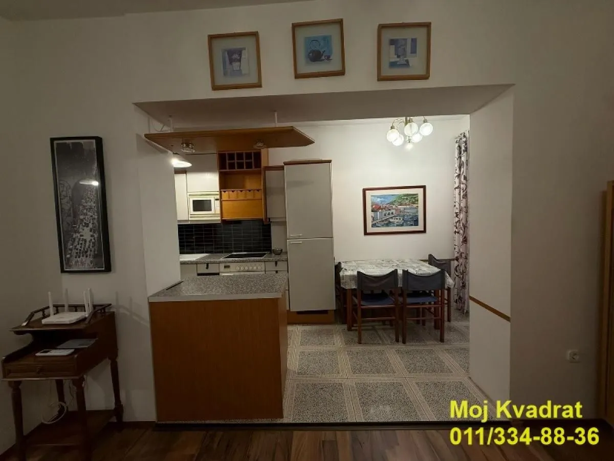 Prodaja, dvosoban stan, 45m², Vračar Sve Podlokacije, Beograd
