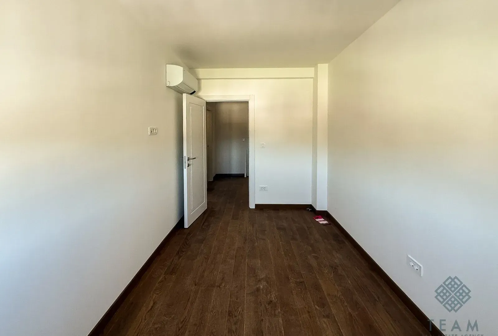 Prodaja, trosoban stan, 127m², Tološka šuma, Podgorica