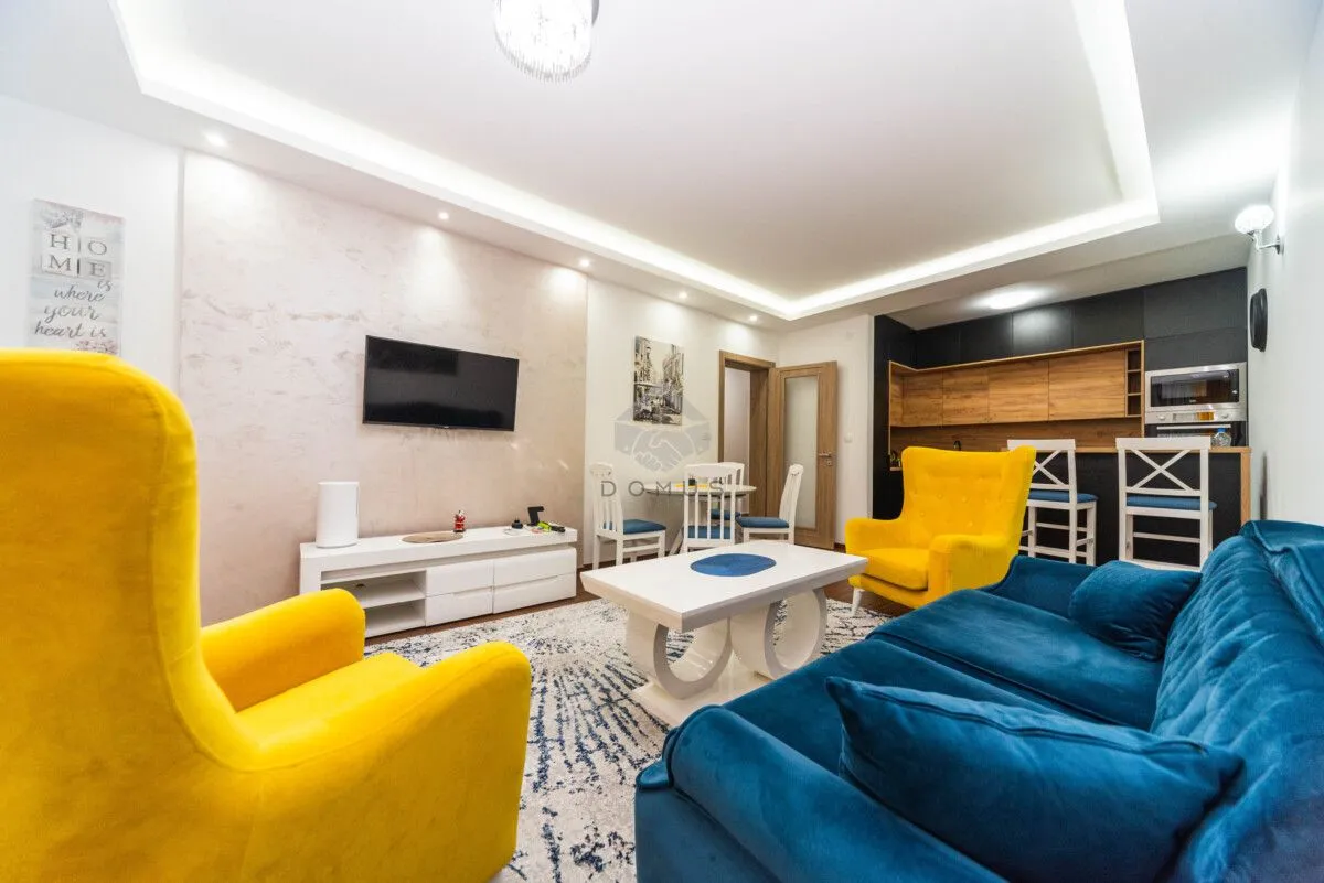 Izdavanje, dvosoban stan, 75m², Master Kvart, Podgorica