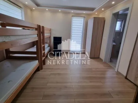 Rent, apartment, 134m², Čukarica, Beograd - image 13