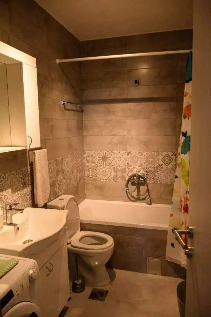 Izdavanje, dvosoban stan, 70m², Slavija, Vračar Sve Podlokacije