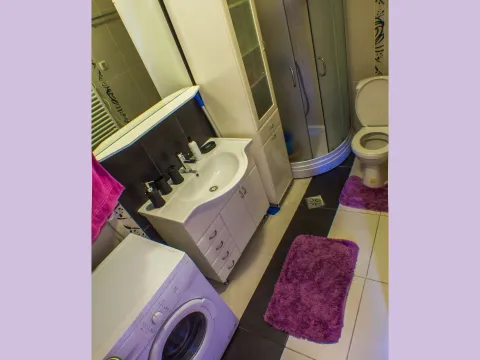 Rent, one bedroom apartment, 58m², Centar, Tivat - image 4