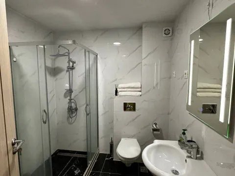 Prodaja, dvosoban stan, 70m², Bečići, Budva - image 5