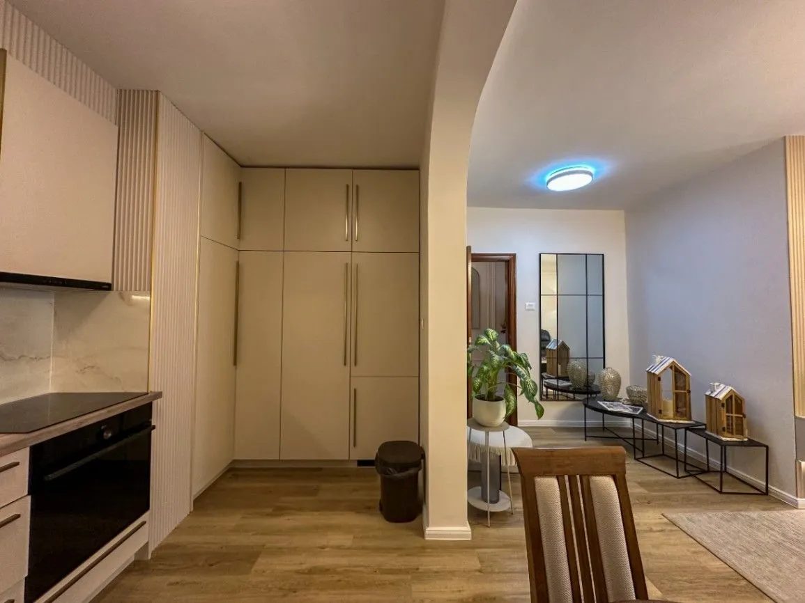 Prodaja, dvosoban stan, 72m², Pod Goricom, Podgorica
