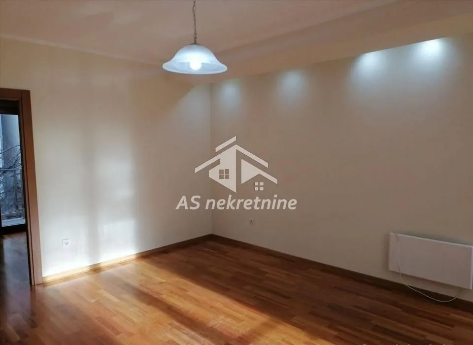 Izdavanje, stan, 65m², Vračar Hram, Vračar Sve Podlokacije