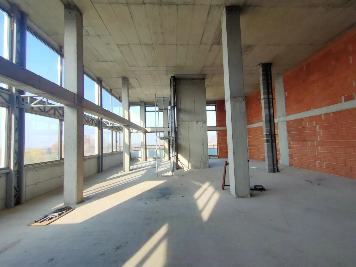 Sale, office space, 434m², Salajka, Novi Sad Sve Podlokacije