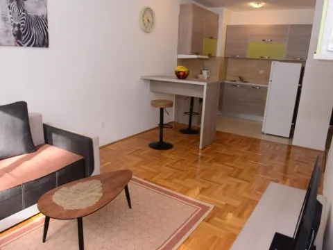 Sale, one bedroom apartment, 43m², Budva, Crna Gora - image 11