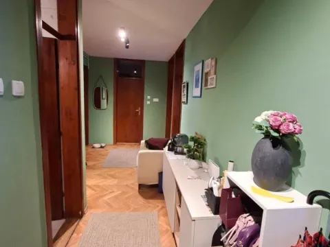 Sale, four bedroom apartment, 115m², Savski Venac, Beograd - image 13