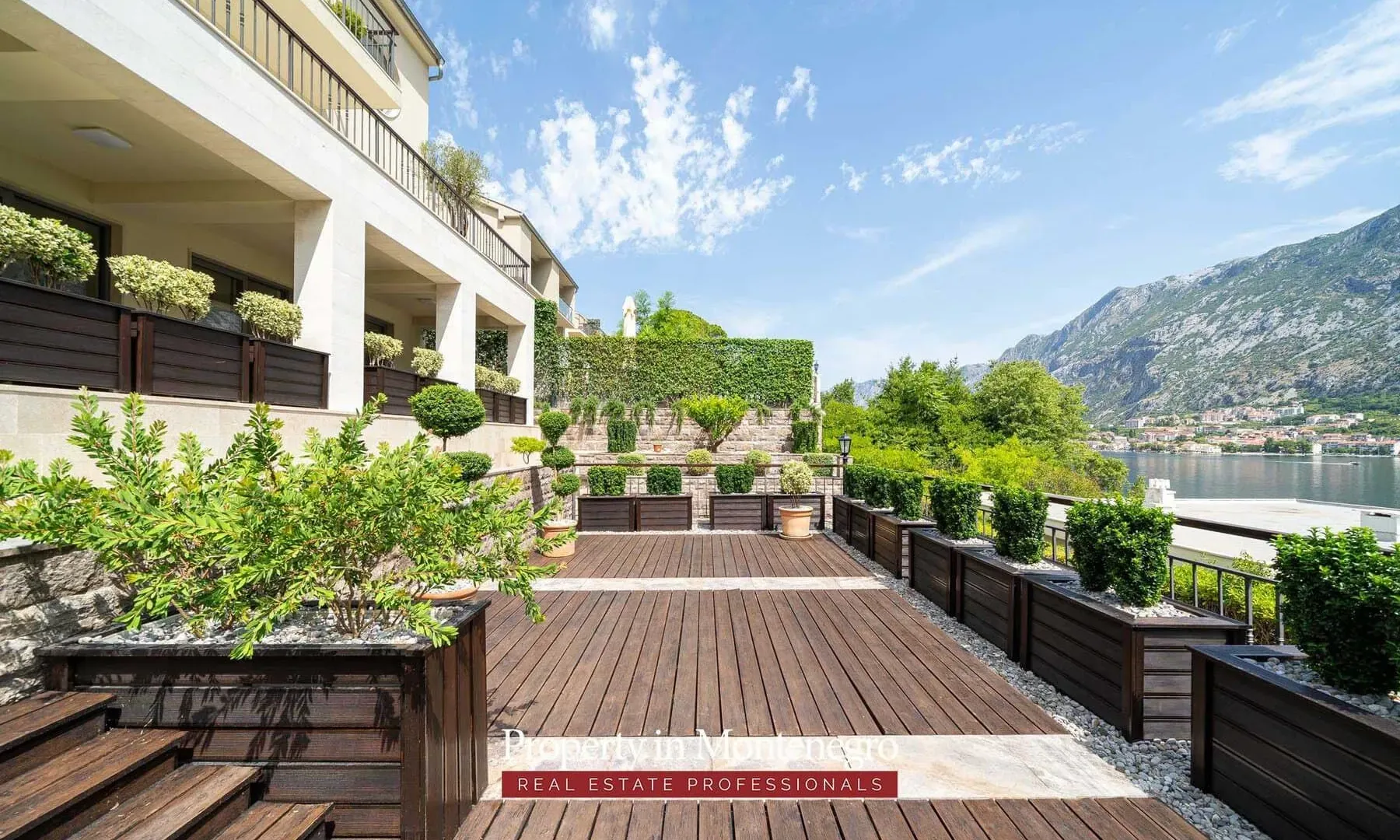 Prodaja, kuća, 520m², Muo, Kotor