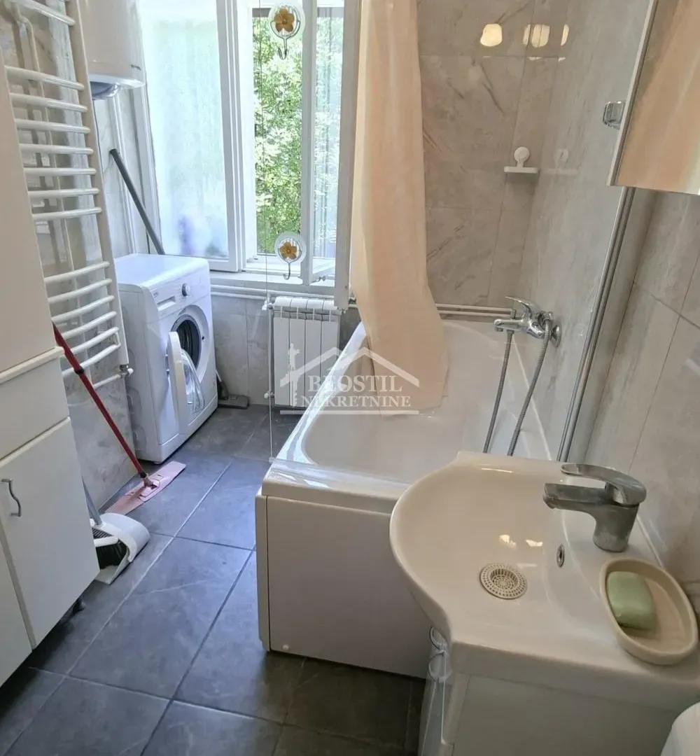 Izdavanje, dvosoban stan, 41m², Stari Grad, Beograd