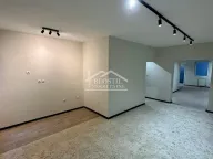 Izdavanje, poslovni prostor, 191m², Čukarica, Beograd - image 6