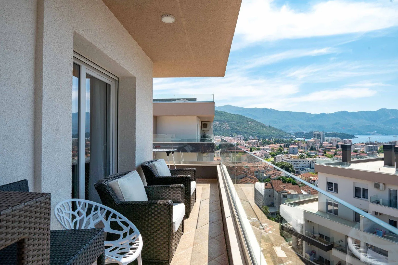 Prodaja, trosoban stan, 104m², Budva, Crna Gora