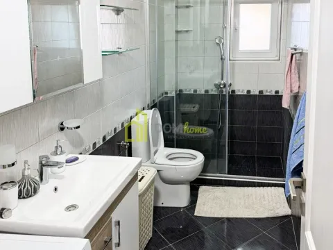 Izdavanje, trosoban stan, 165m², Farmaci, Podgorica - image 4