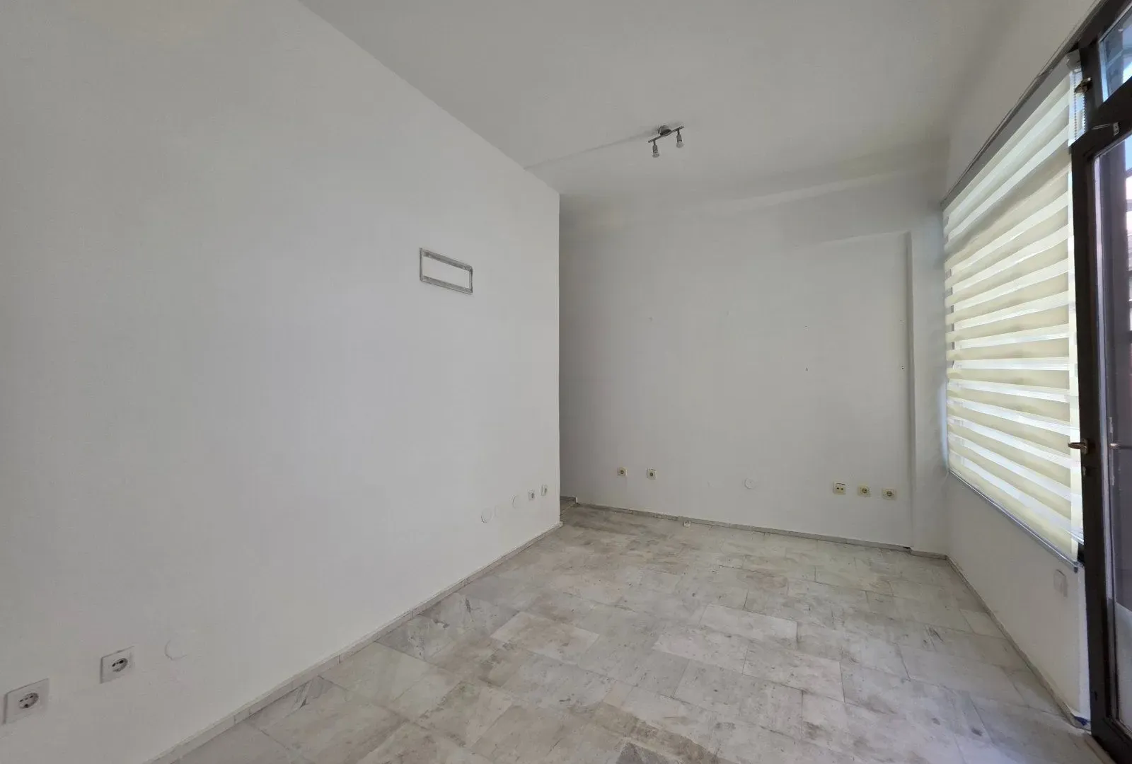 Sale, office space, 18m², Budva, Crna Gora