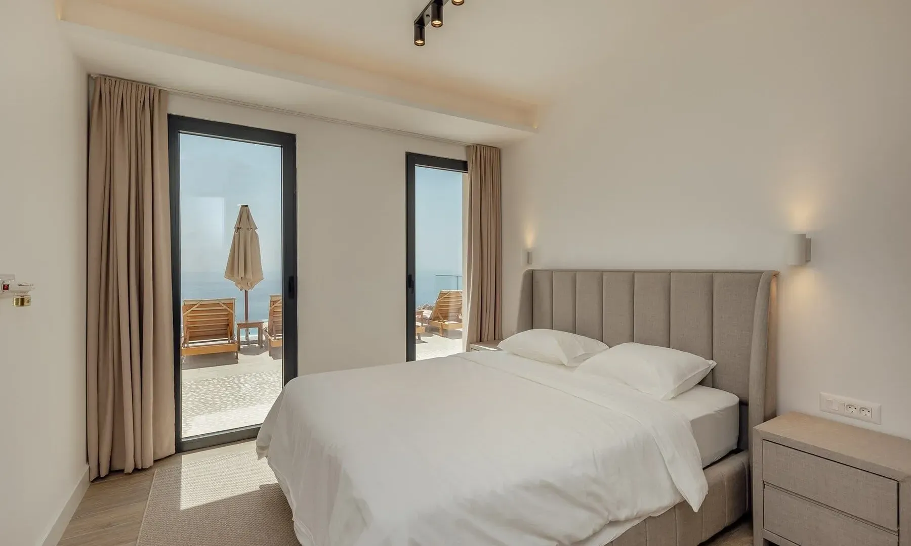 Rent, house, 250m², Blizikuće, Budva