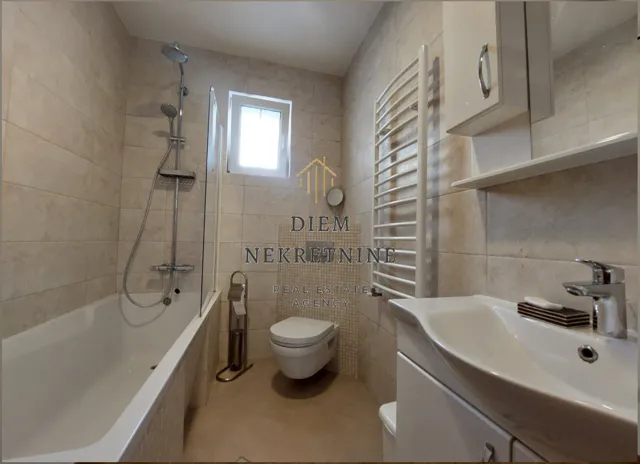 Rent, three bedroom apartment, 130m², Dobrota, Kotor