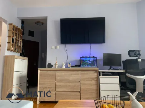 Prodaja, dvosoban stan, 40m², Adamovićevo Naselje, Novi Sad Sve Podlokacije - image 8