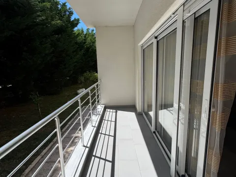 Sale, one bedroom apartment, 62m², Velika Plaža, Ulcinj - image 10