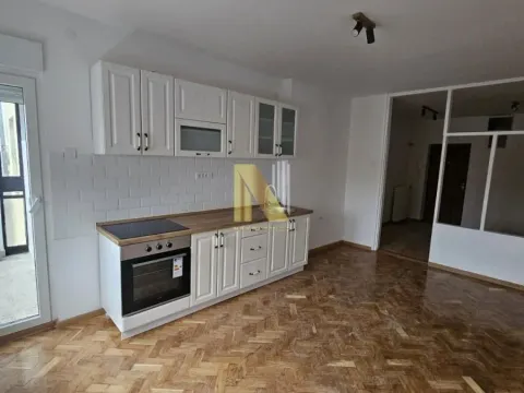 Prodaja, dvosoban stan, 59m², Železnička Stanica, Novi Sad Sve Podlokacije - image 6