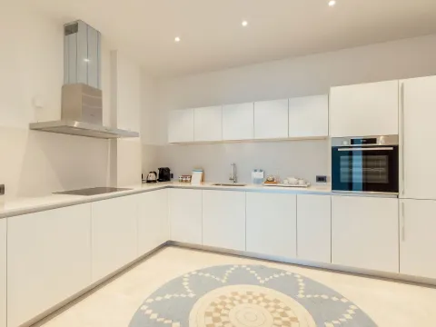 Prodaja, dvosoban stan, 190m², Đuraševići, Tivat - image 8