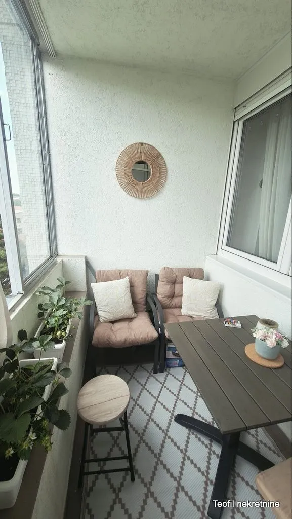 Sale, two bedroom apartment, 77m², Zemun Kej, Zemun Sve Podlokacije