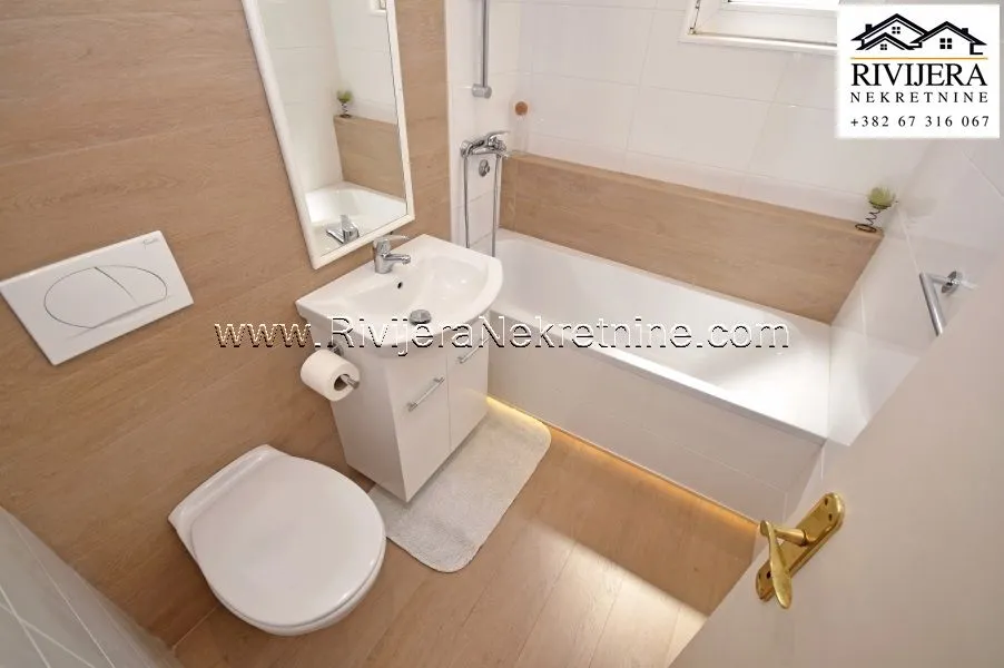 Prodaja, kuća, 213m², Žvinje, Herceg Novi