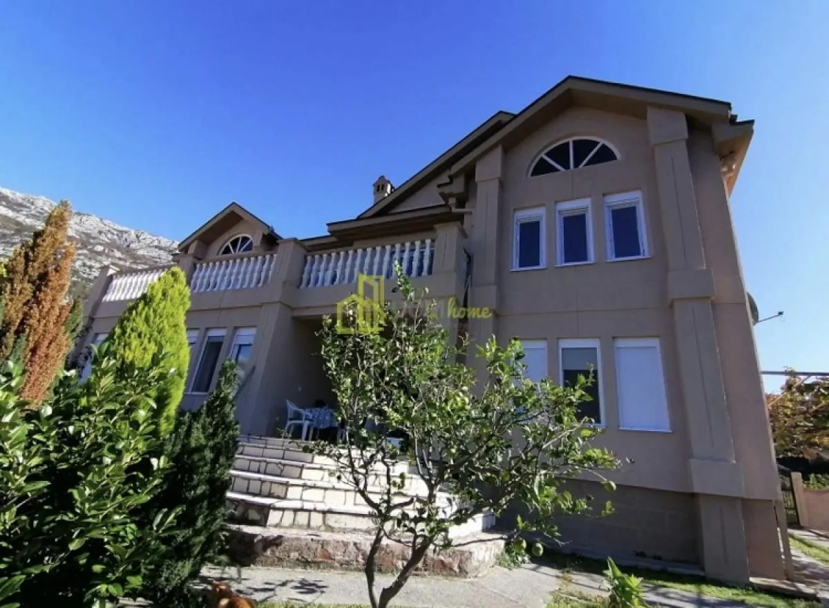 Prodaja, kuća, 395m², Čanj, Bar