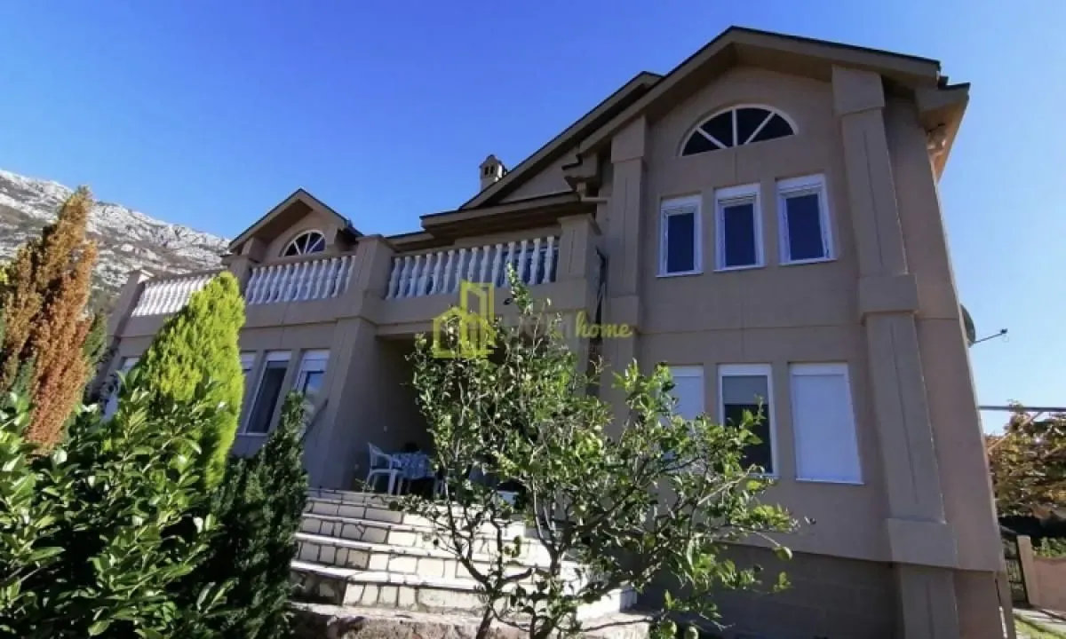 Prodaja, kuća, 395m², Čanj, Bar