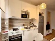 Izdavanje, dvosoban stan, 70m², Centar, Budva - image 1