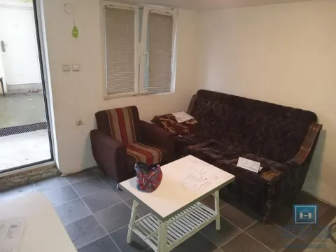 Sale, house, 400m², Ćuprija, Srbija - image 11