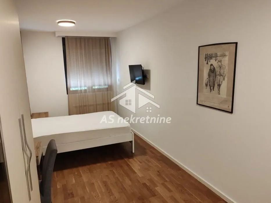 Rent, three bedroom apartment, 77m², Crveni Krst, Beograd