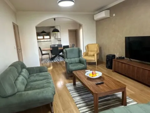 Sale, house, 200m², Rogami, Podgorica - image 3