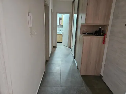 Izdavanje, dvosoban stan, 70m², Ljubović, Podgorica - image 7
